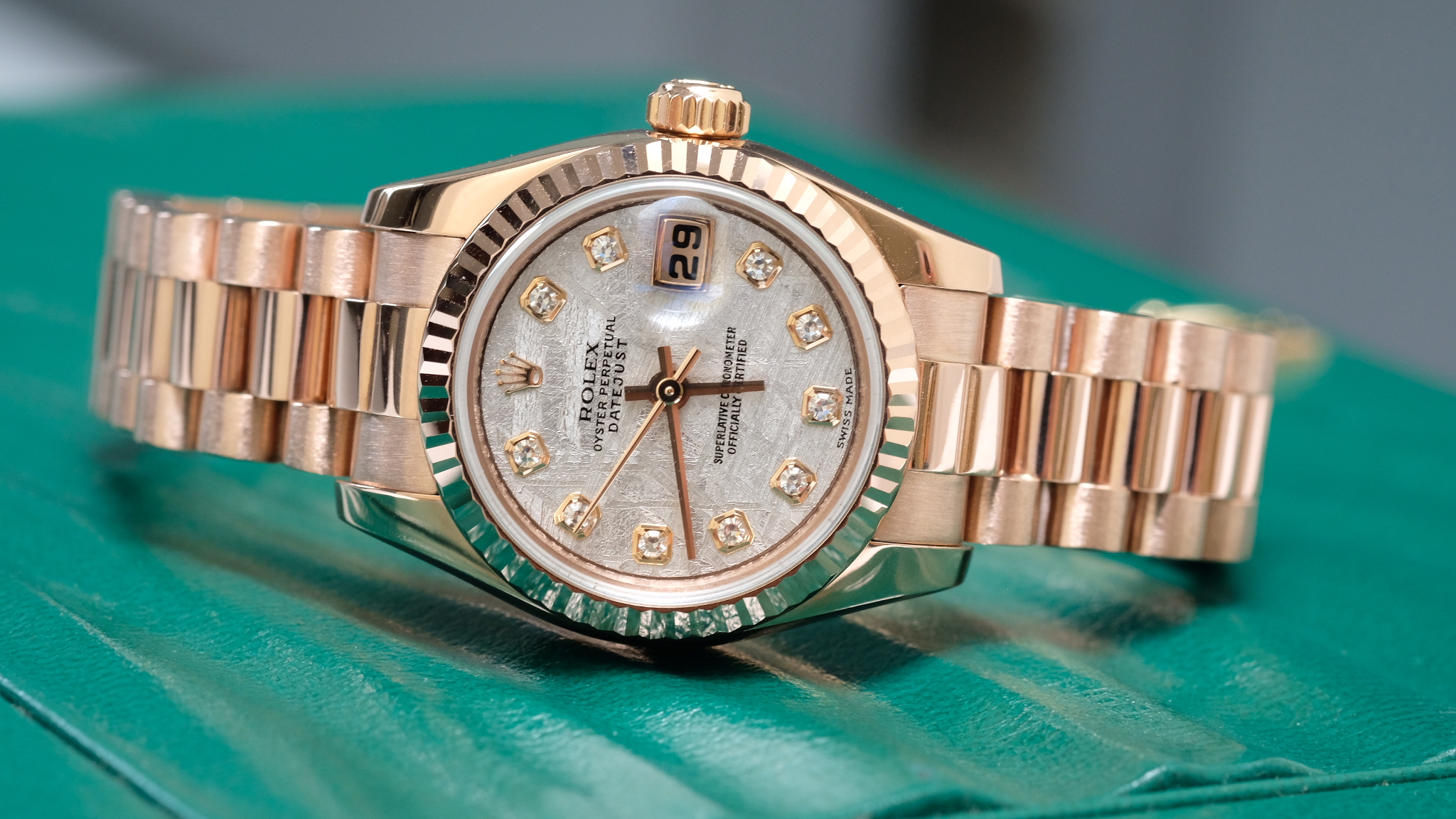 Đồng hồ nữ Rolex 179175F mặt thiên thạch size 26mm