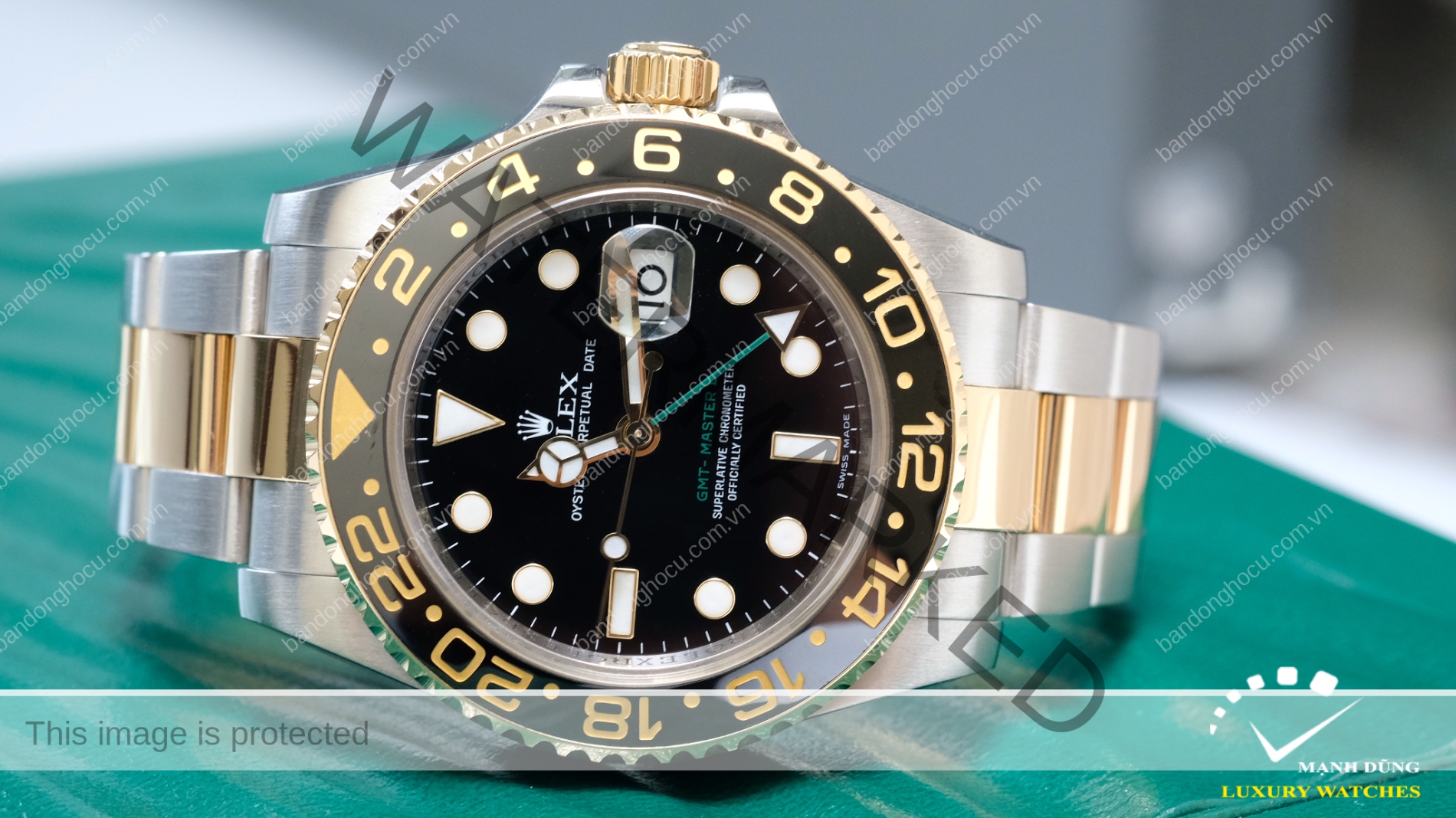 Đồng hồ Rolex GMT Master II 116713LN mặt đen size 40mm